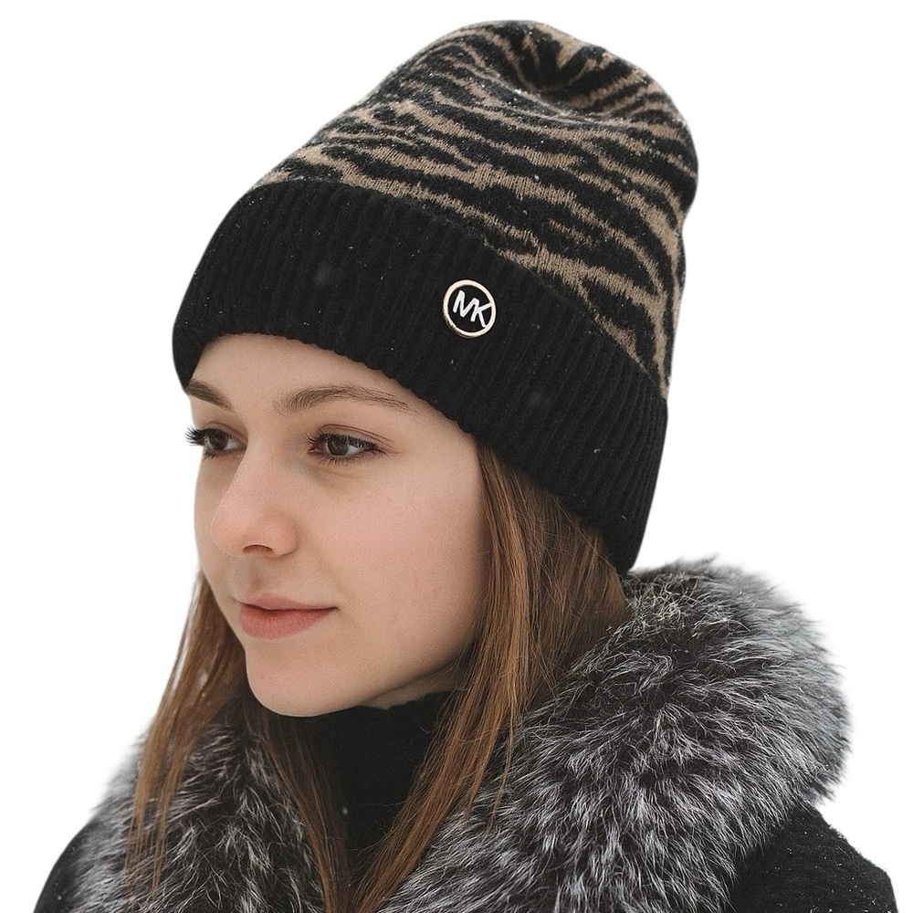 Michael Kors Women's Tiger-Stripe Beanie with Logo Hardware Accent One Size New!
